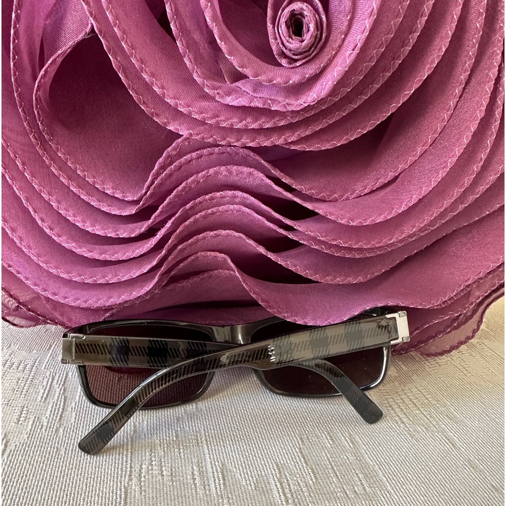 Burberry Coco brown sunglasses. Gently used